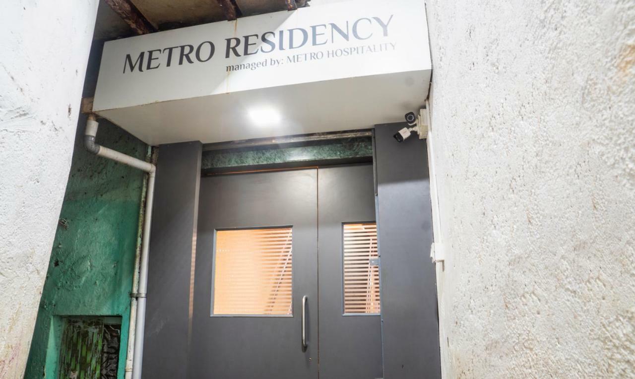 Отель Oyo Flagship 13885 Metro Residency Мумбаи Экстерьер фото